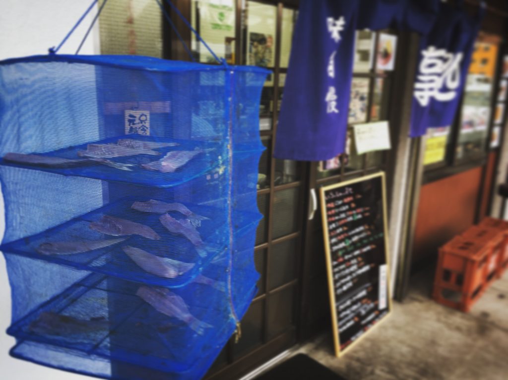 【北千住】居酒屋風ご飯でグルメランチ!徳田屋食堂の海鮮丼✨