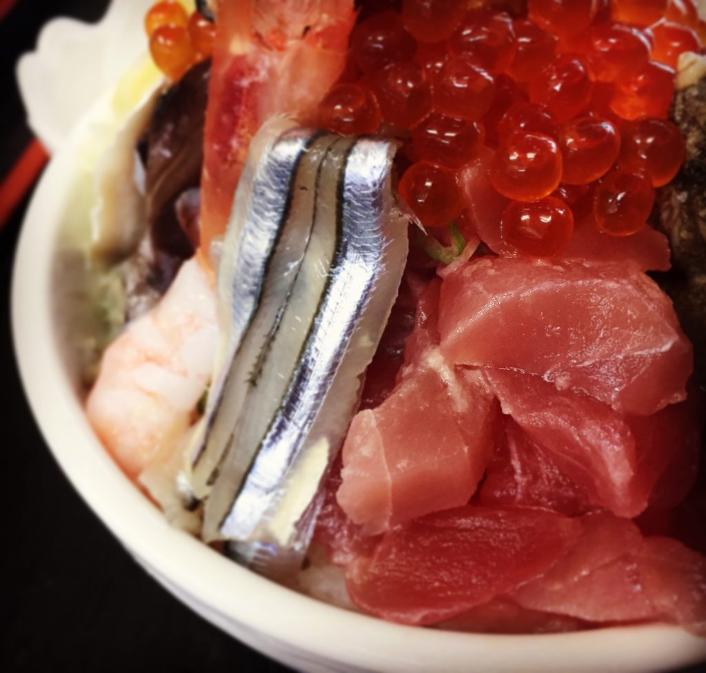 【北千住】居酒屋風ご飯でグルメランチ!徳田屋食堂の海鮮丼✨