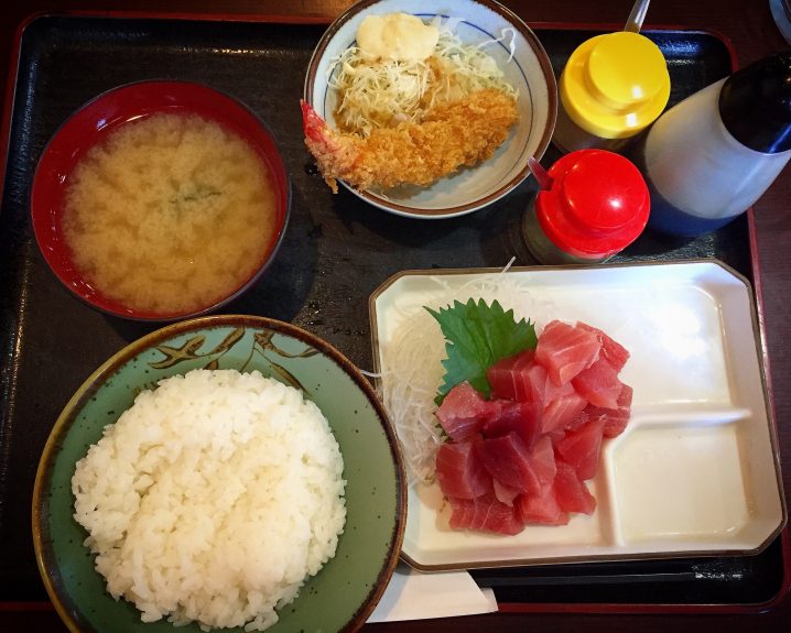 【北千住】地元で人気!足立市場の食堂みどりでグルメランチ✨