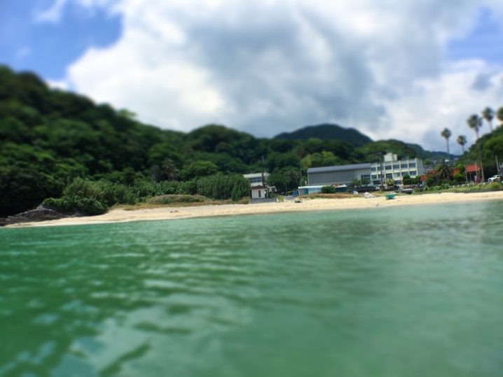 【鍋田浜海水浴場の情報】食事は?駐車場は?トイレ・コンビニ・おみやげ・温泉は?