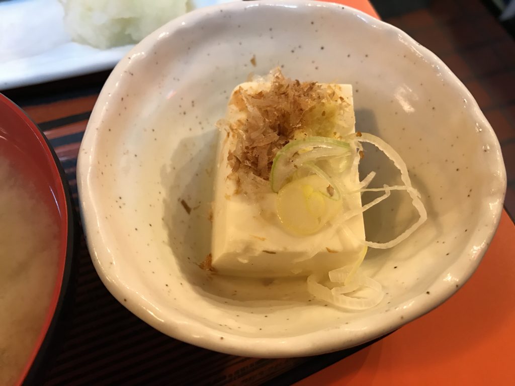 綾瀬で大人気の居酒屋「味安」で夜ごはんは定食を食べるのが日課になってきた(再訪)