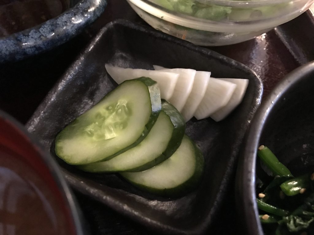 北千住「ここのつ」の「鶏の唐揚げWソース定食(780円)」が最高においしい!