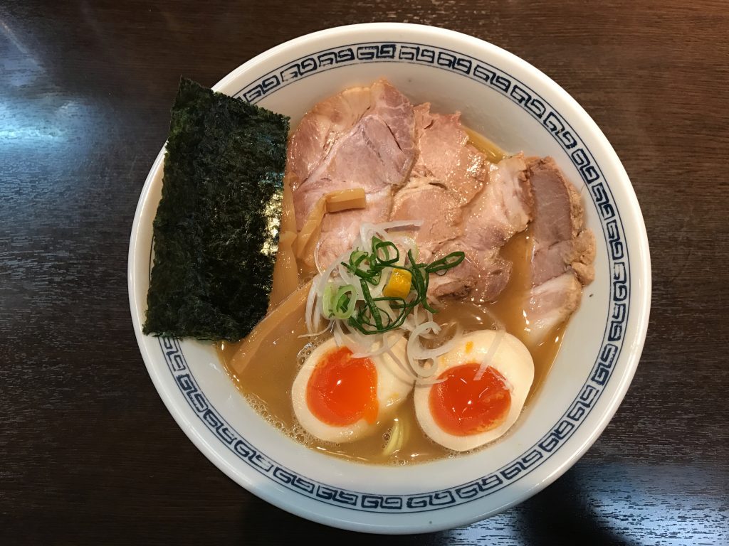 らーめんはやし(渋谷)の焼き豚らーめん(1,100円)のグルメレポート