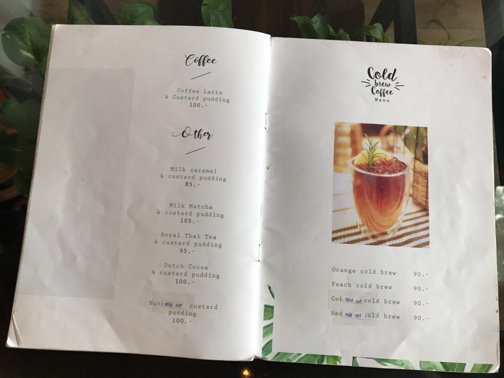 チェンマイで行列ができるかき氷のお店「Cheevit Cheeva」が凄い!