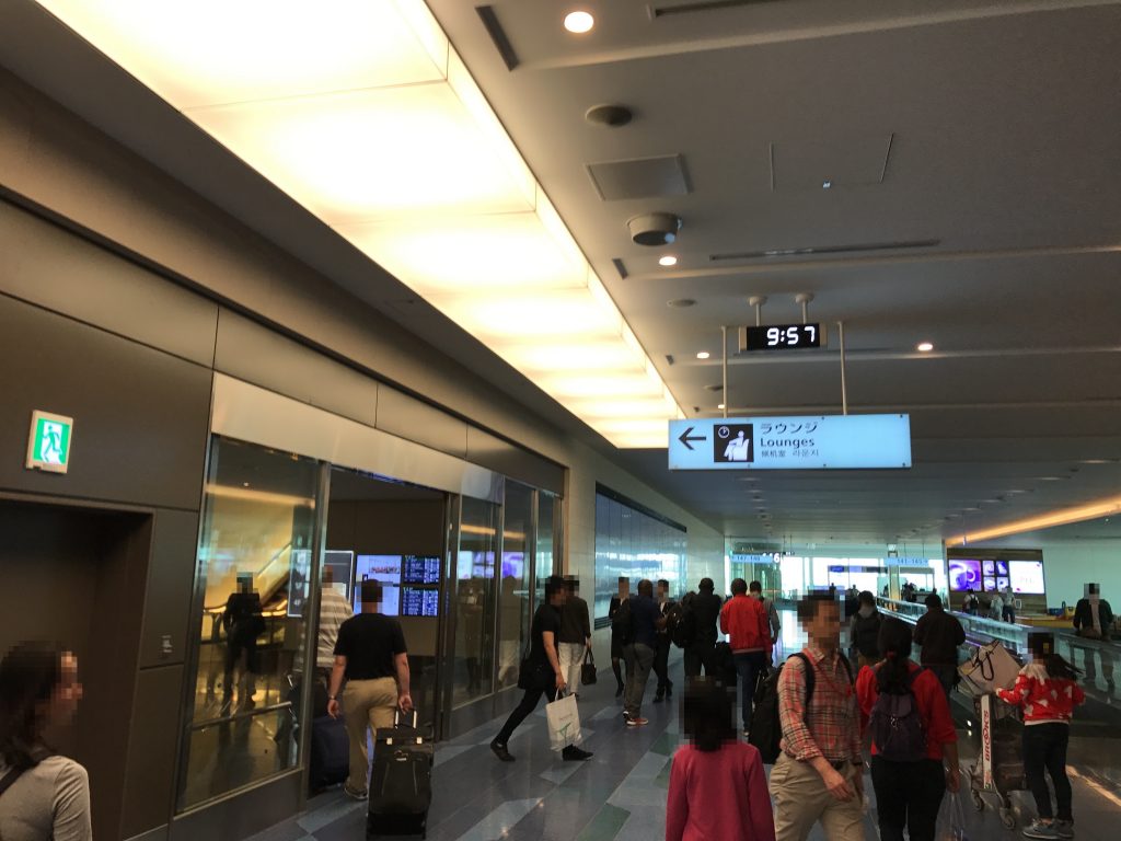 羽田空港国際線のラウンジをエコノミーでも利用できるクレジットカード