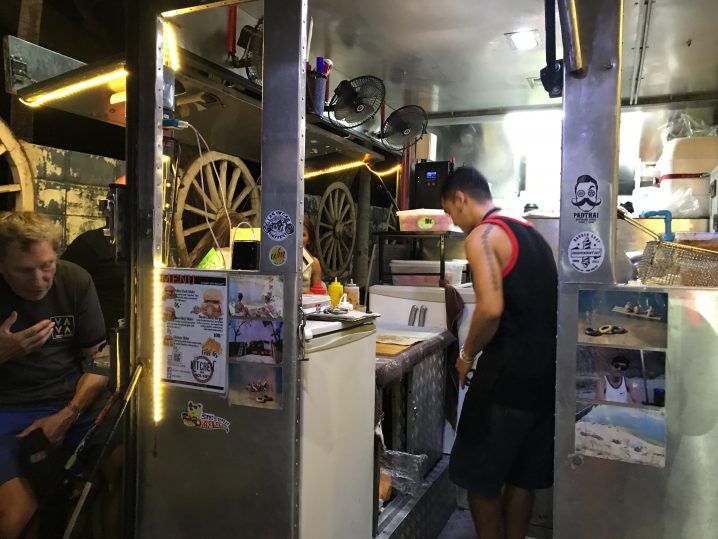 Kitchen with Sol-Hyのキッチン