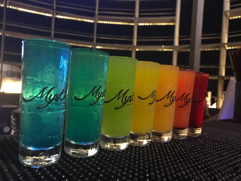 Mystに来たらRainbow Shot(1,300円)いっとくべき!