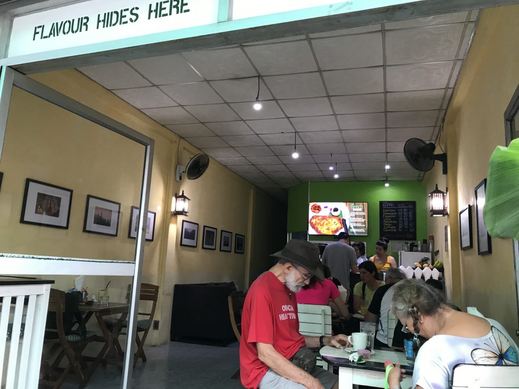The Hideoutの店内