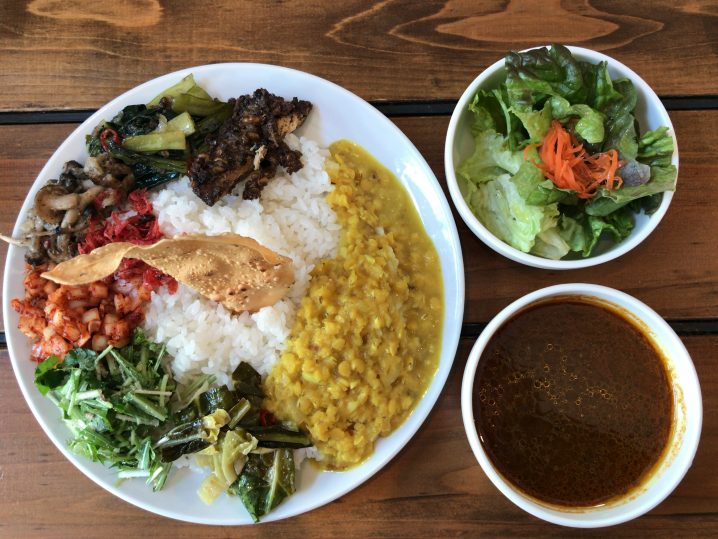 【北千住】スリランカ カレーの店「タンブリンカレー&バー」がめっちゃお洒落で凄い