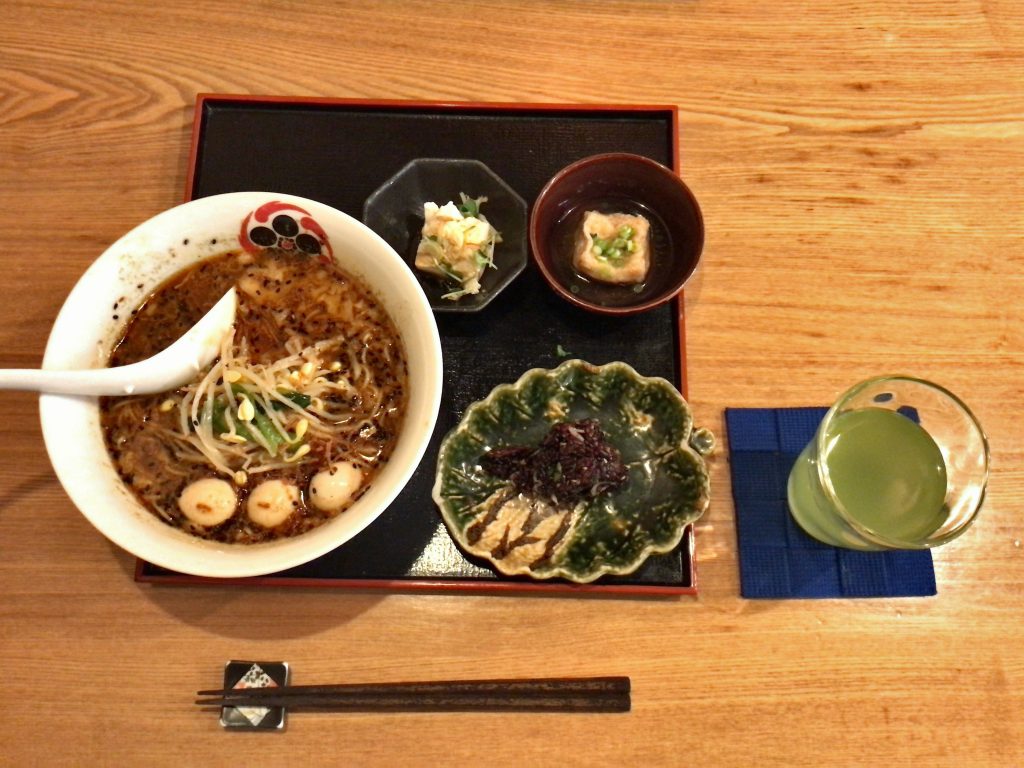星火の黒胡麻担々麺御膳(辛さ:激辛)1,280円