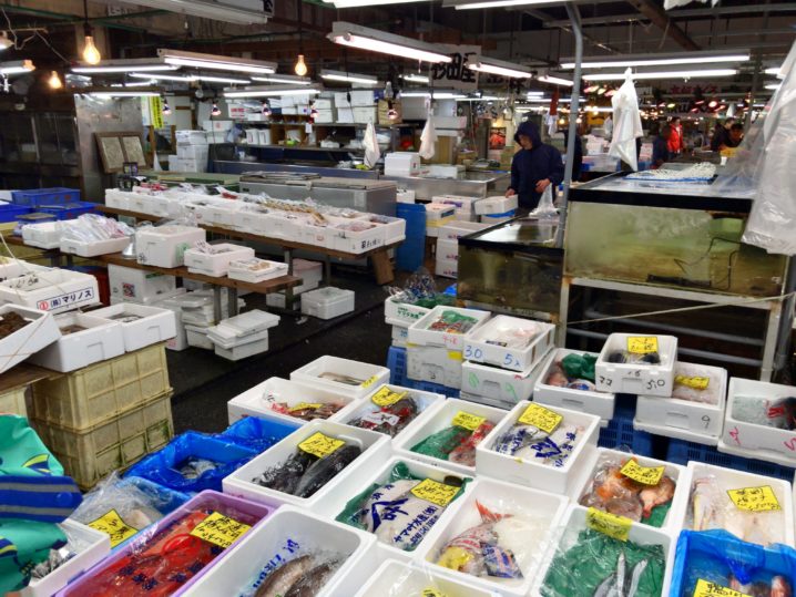 東京中央卸売市場(足立市場)で新鮮魚介を購入(๑•̀ㅂ•́)و✧