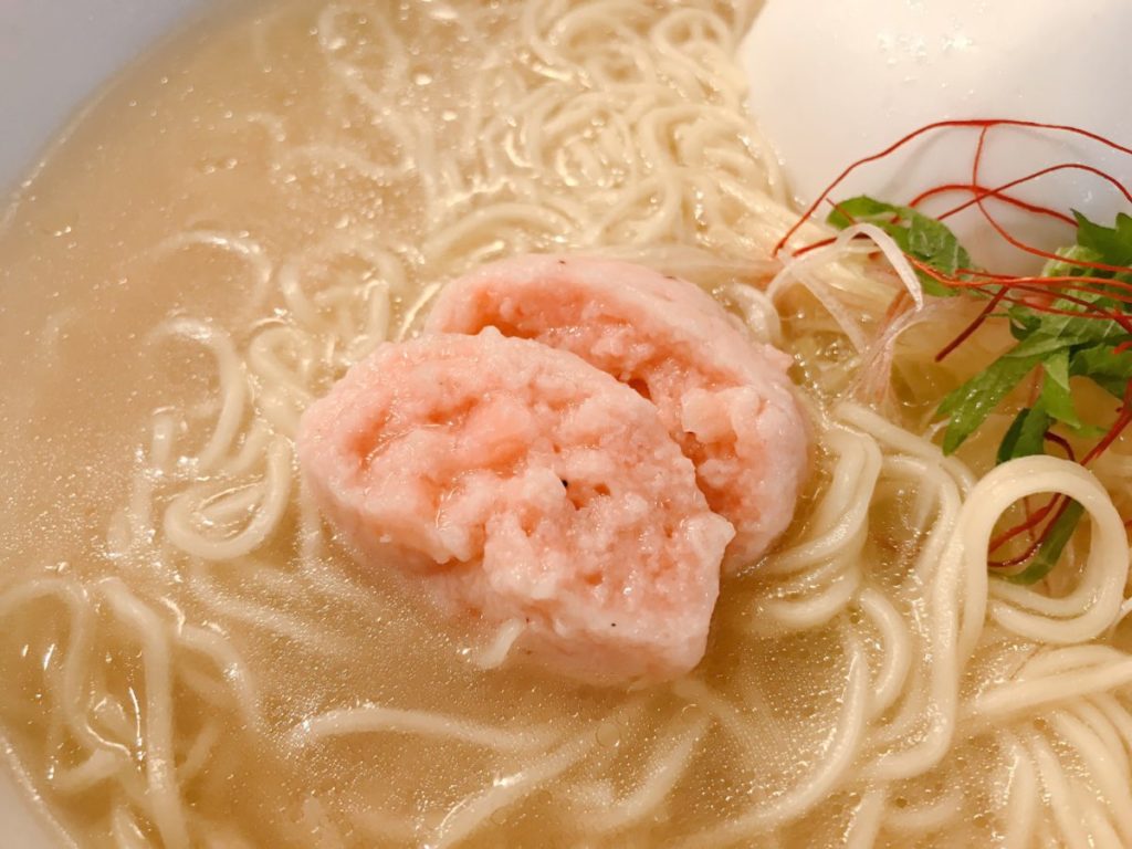 麺屋海神のあら炊き塩ラーメン へしこ焼きおにぎり付き(980円)※麺大盛り無料