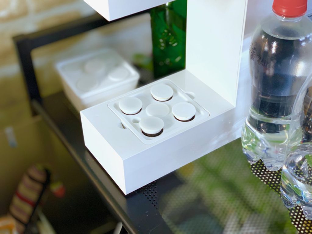 灯菜の栽培容器をセット