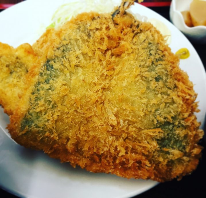 【再訪】足立市場の徳田屋食堂で名物グルメ「アジフライ」を食べた