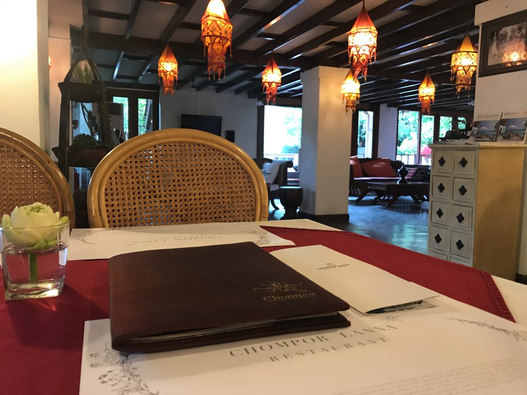 チェンマイのレストラン「Chompor Lanna Restaurant」行ってきた