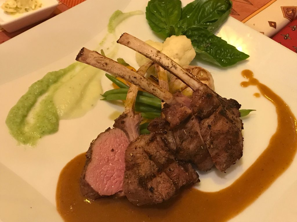 GRILLED LAMB CHOP WITH HERBS OF PROVENCE（2,500円）