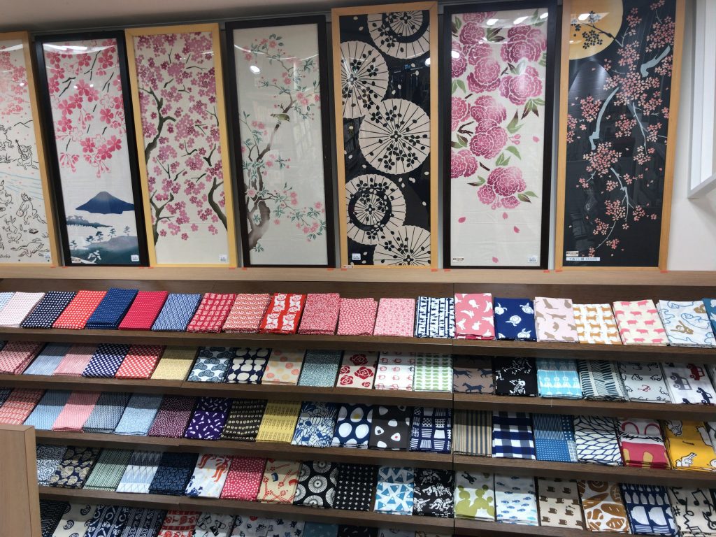 芦屋書店熊本三年坂店が東京でもなかなかないレベルで凄い！