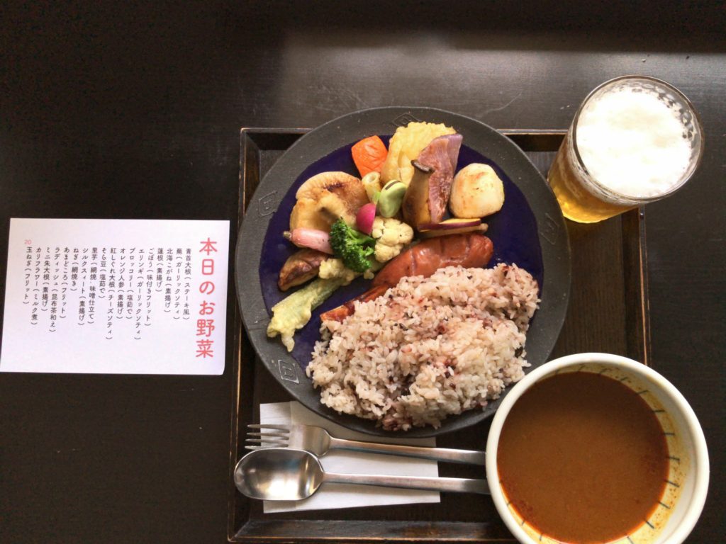 北鎌倉ぬふ・いちのスープカレー・ライス・ビールセット（2,100円）
