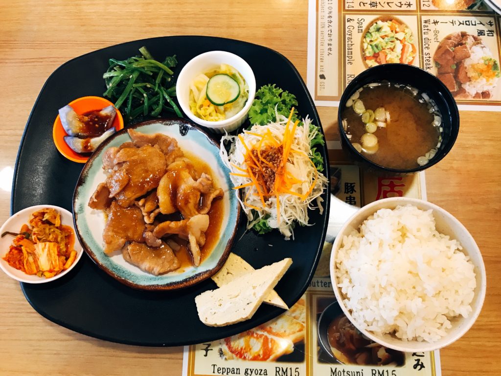Kemuriの生姜焼き定食（450円）