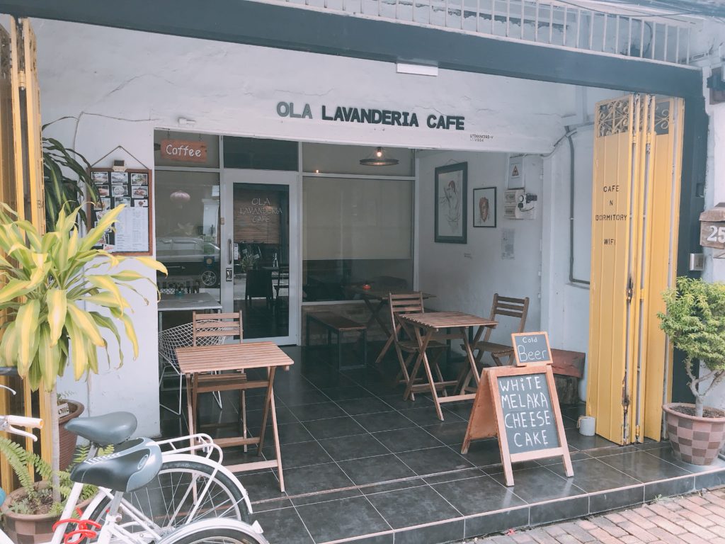 マラッカの穴場カフェOla Lavenderia cafeの外観