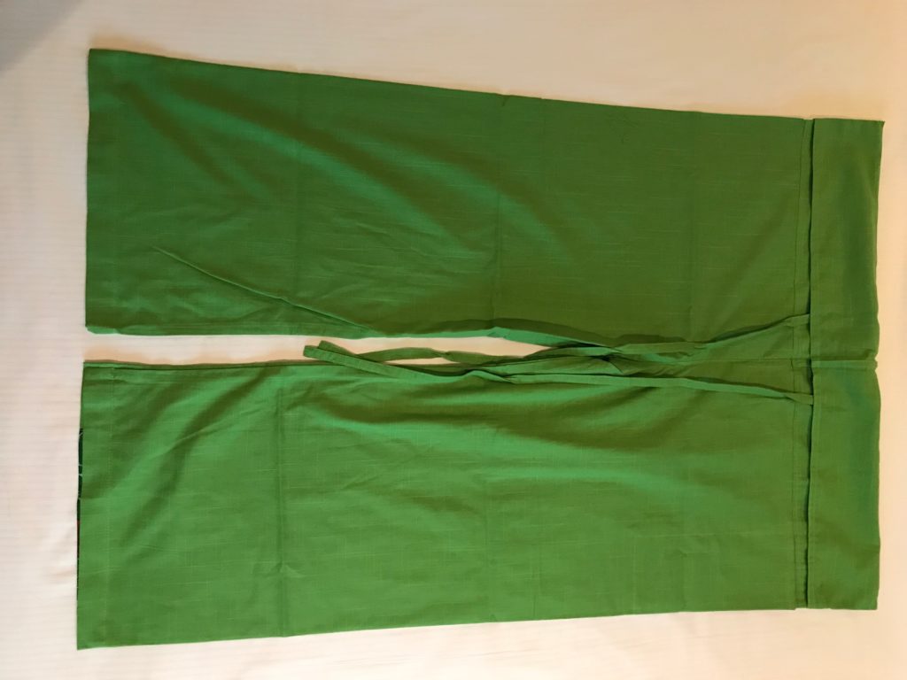 緑色パンツ(1,000円）