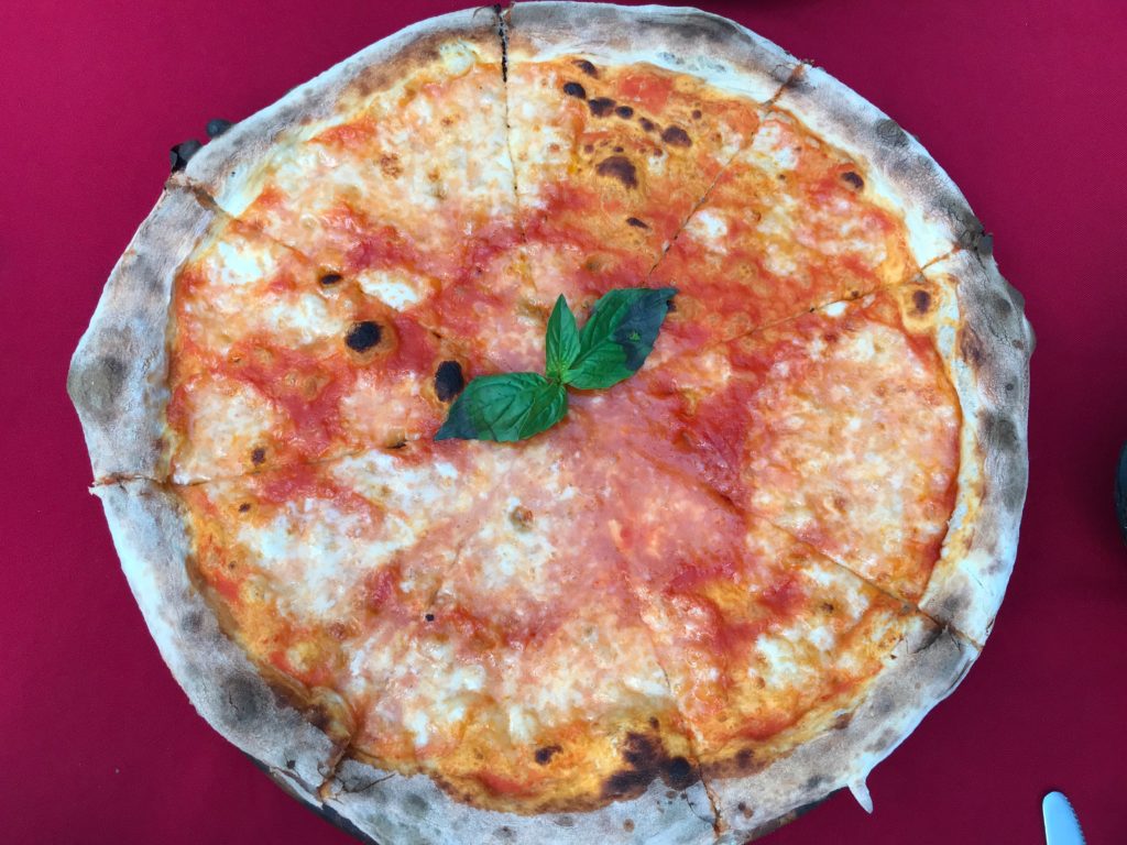 Margherita Pizza（630円/180B）