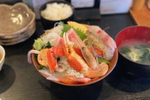 【東京・第一位】史上最強の極上海鮮丼が2,000円で食べられるお店！
